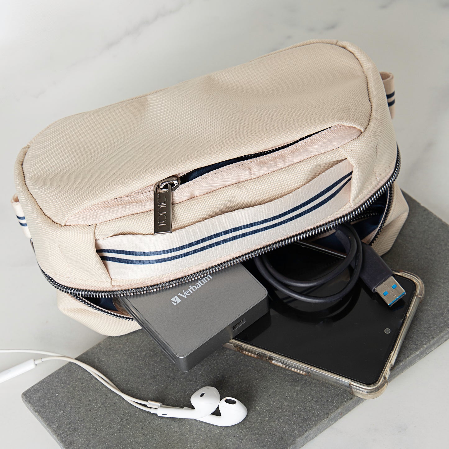 Men's Kit – Large Travel Bag in Cream