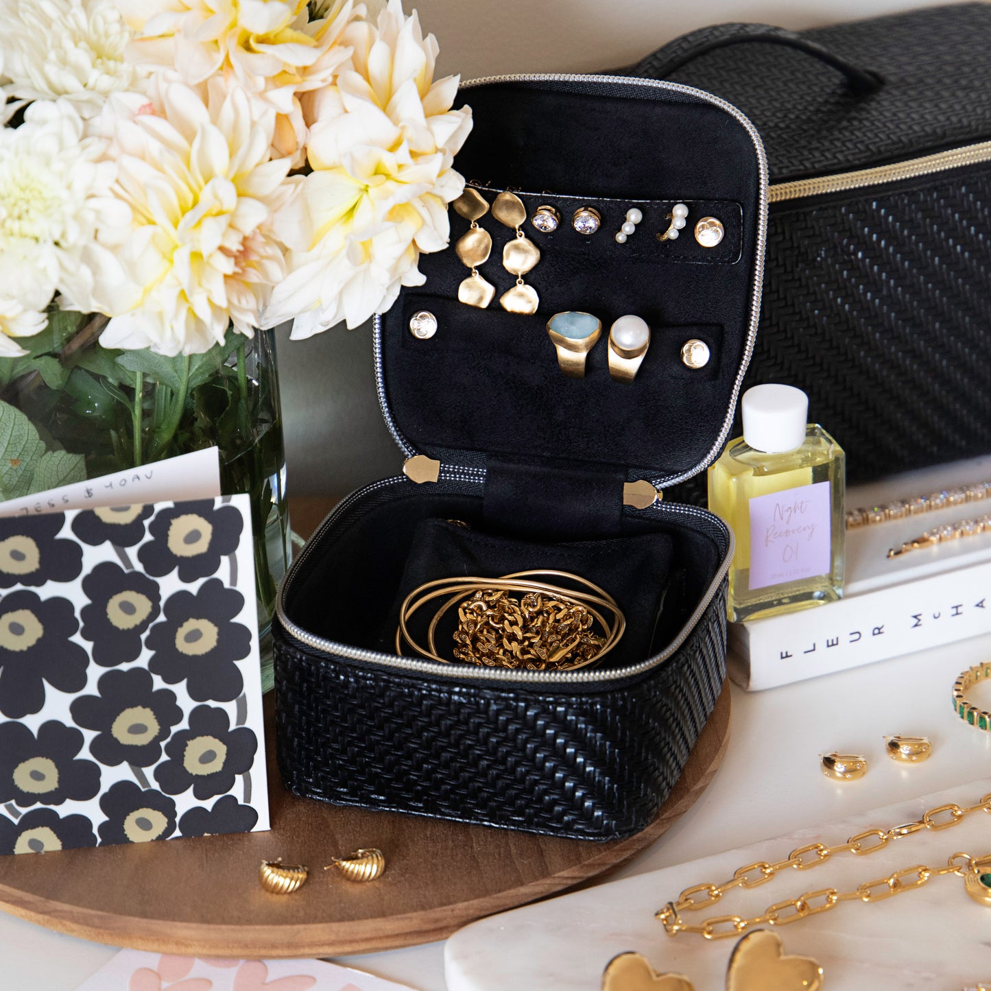 Jewellery Cube - Herringbone Licorice